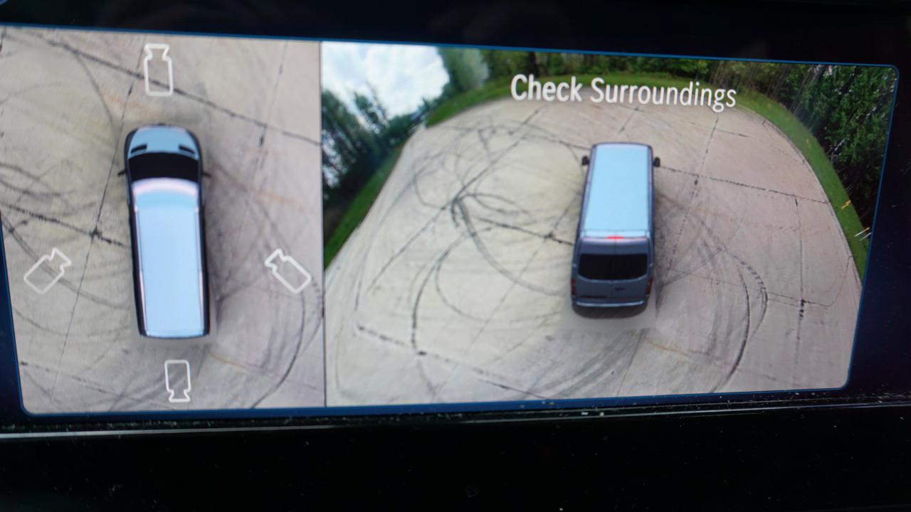 Mercedes-Benz Sprinter Passenger Van 2500 Standard Roof I4 Diesel 144" RWD 2025