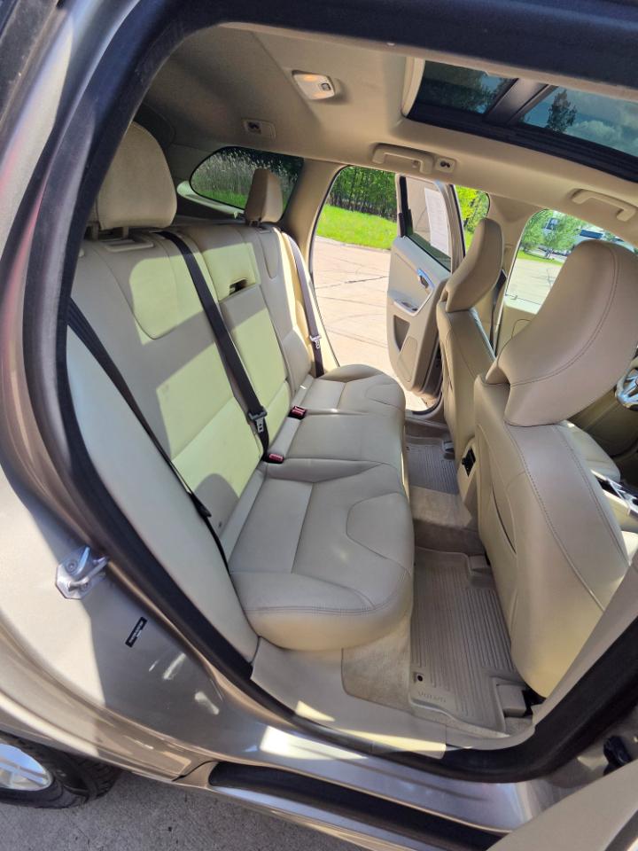 Volvo XC60 AWD 4dr T5 Premier 2016