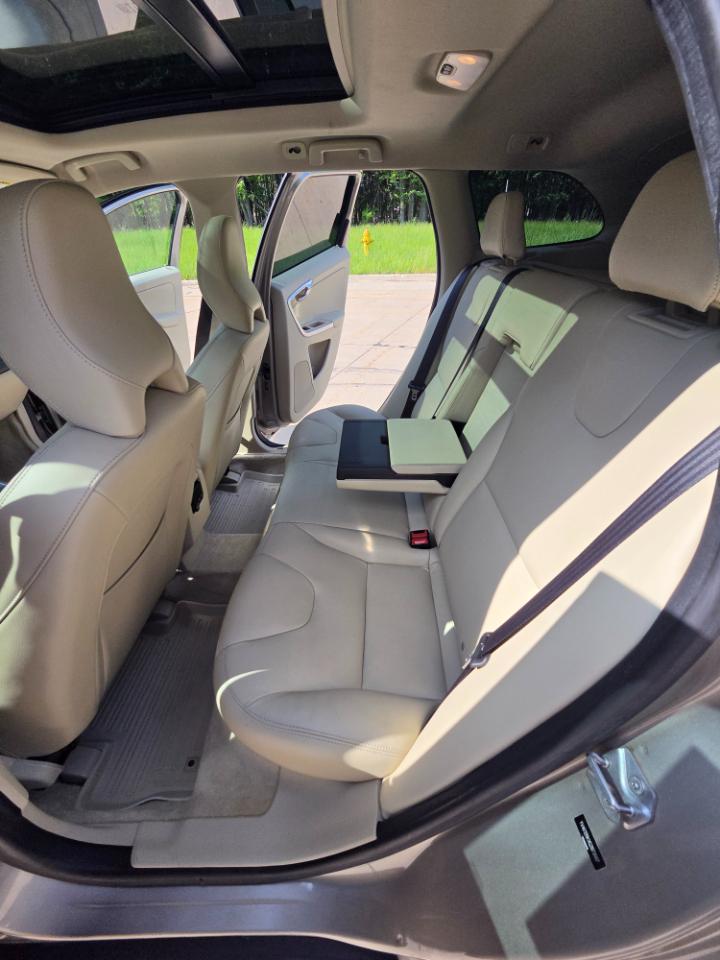 Volvo XC60 AWD 4dr T5 Premier 2016