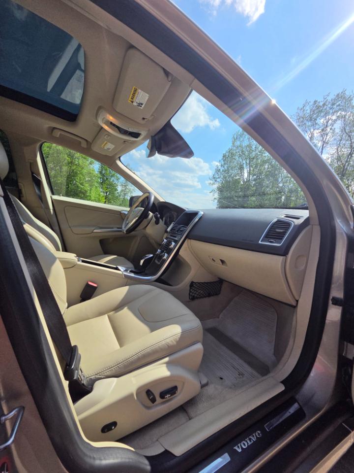 Volvo XC60 AWD 4dr T5 Premier 2016