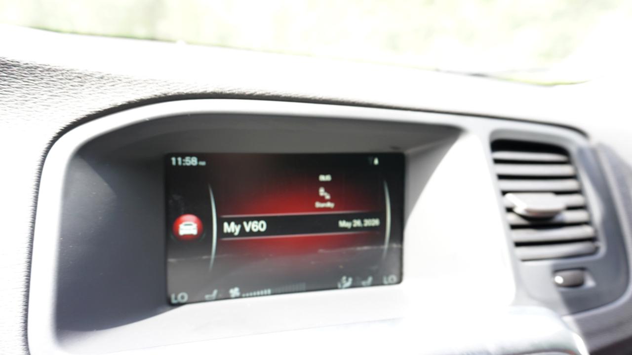 Volvo V60 Cross Country 4dr Wgn T5 AWD 2016