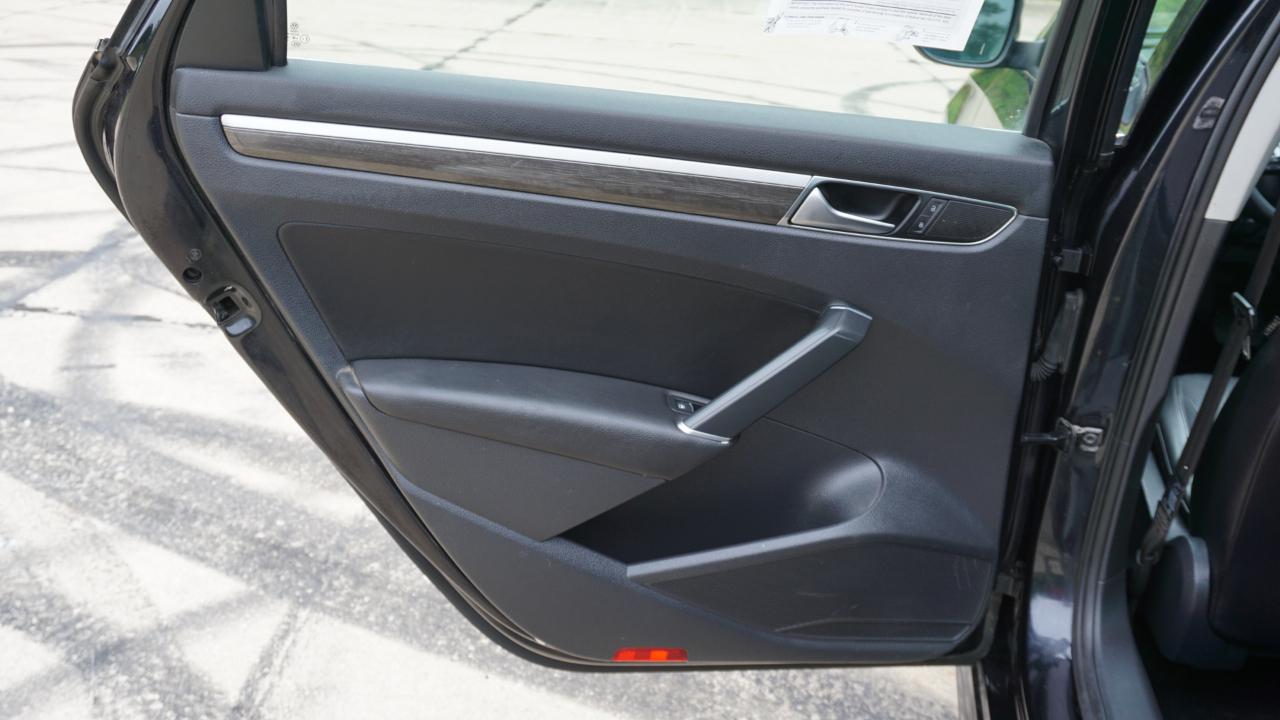 Volkswagen Passat 1.8T SE Auto 2017