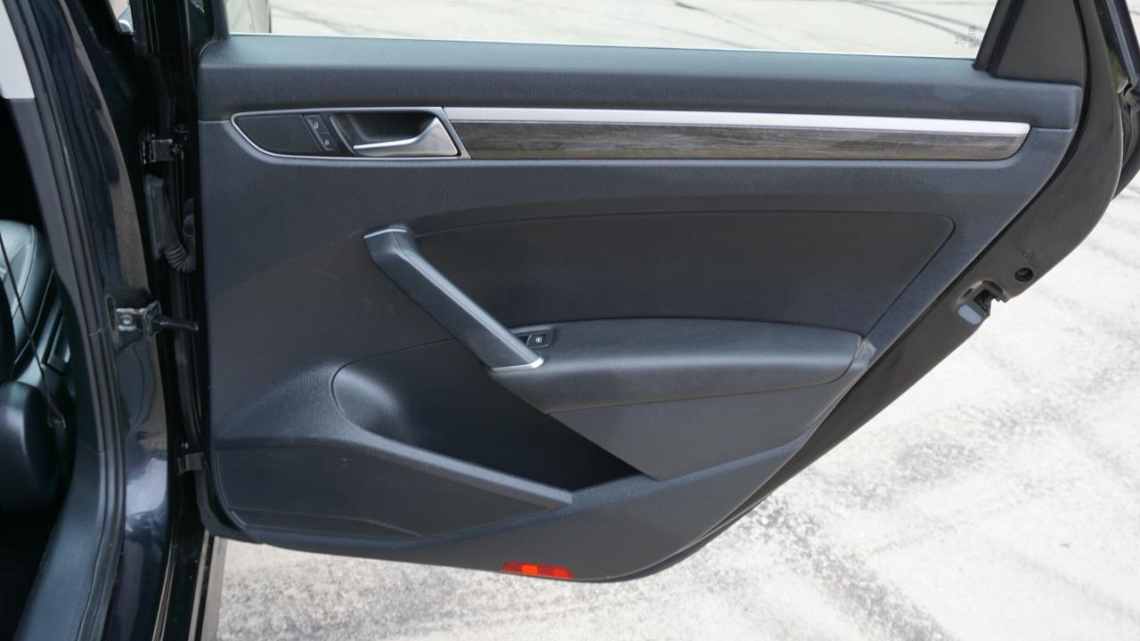 Volkswagen Passat 1.8T SE Auto 2017