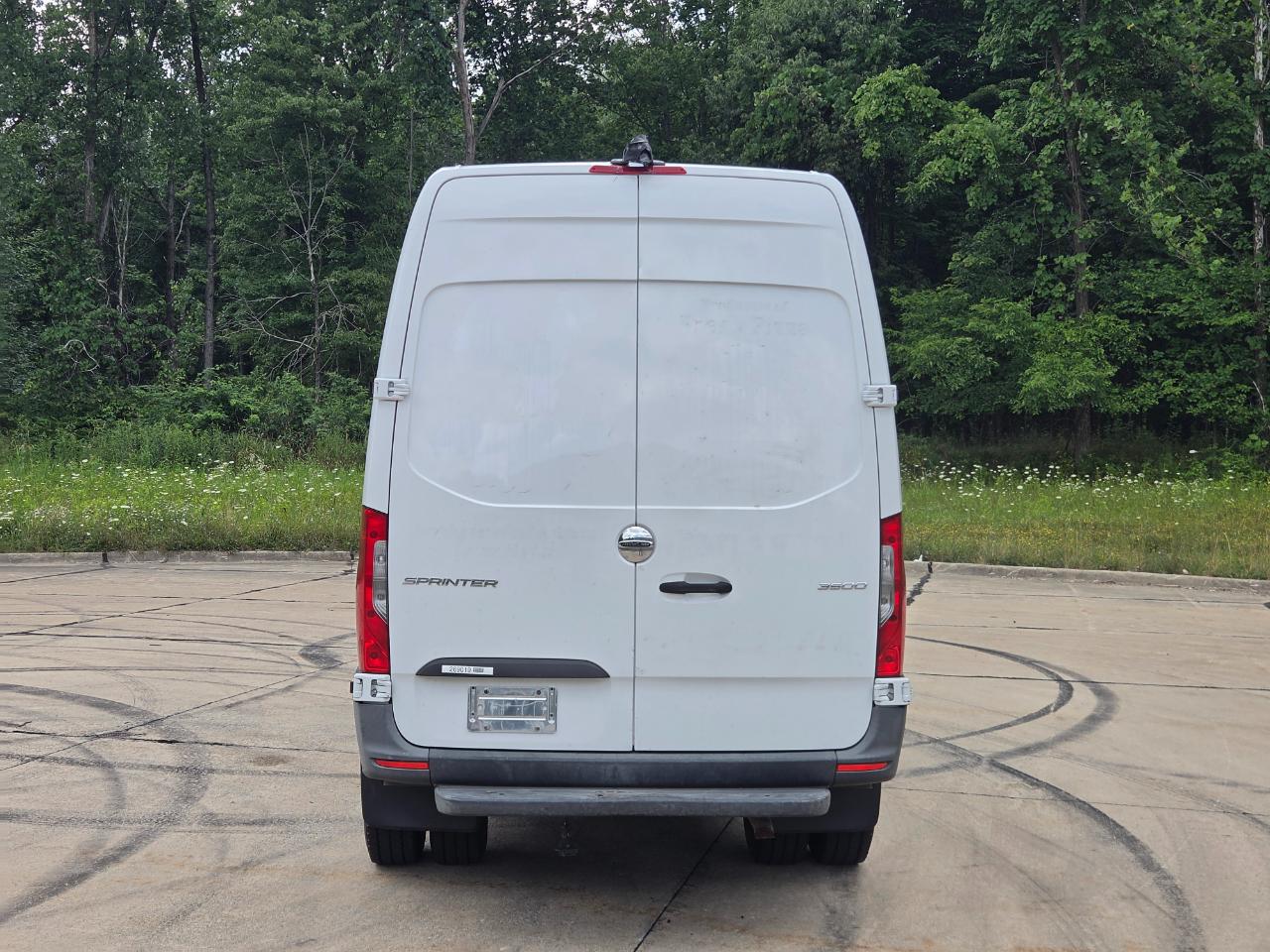 Freightliner Sprinter Van 3500 High Roof V6 144" RWD 2019