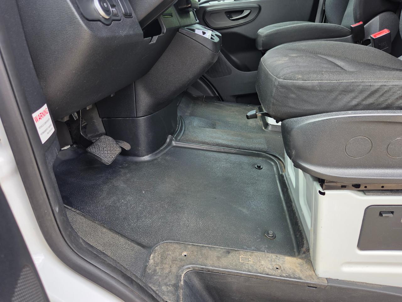 Freightliner Sprinter Van 3500 High Roof V6 144" RWD 2019