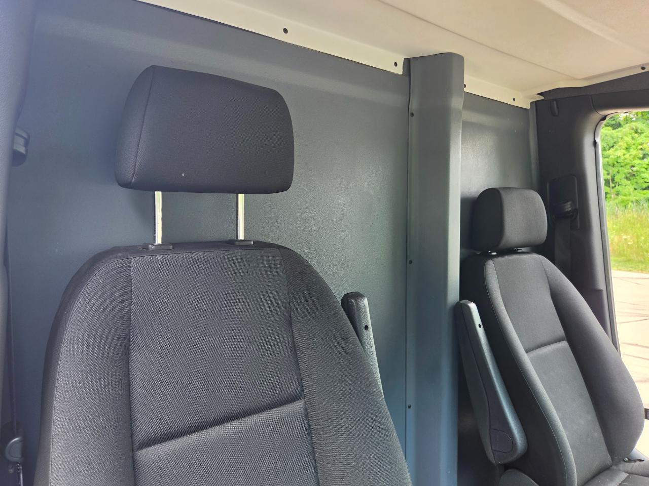 Freightliner Sprinter Van 3500 High Roof V6 144" RWD 2019