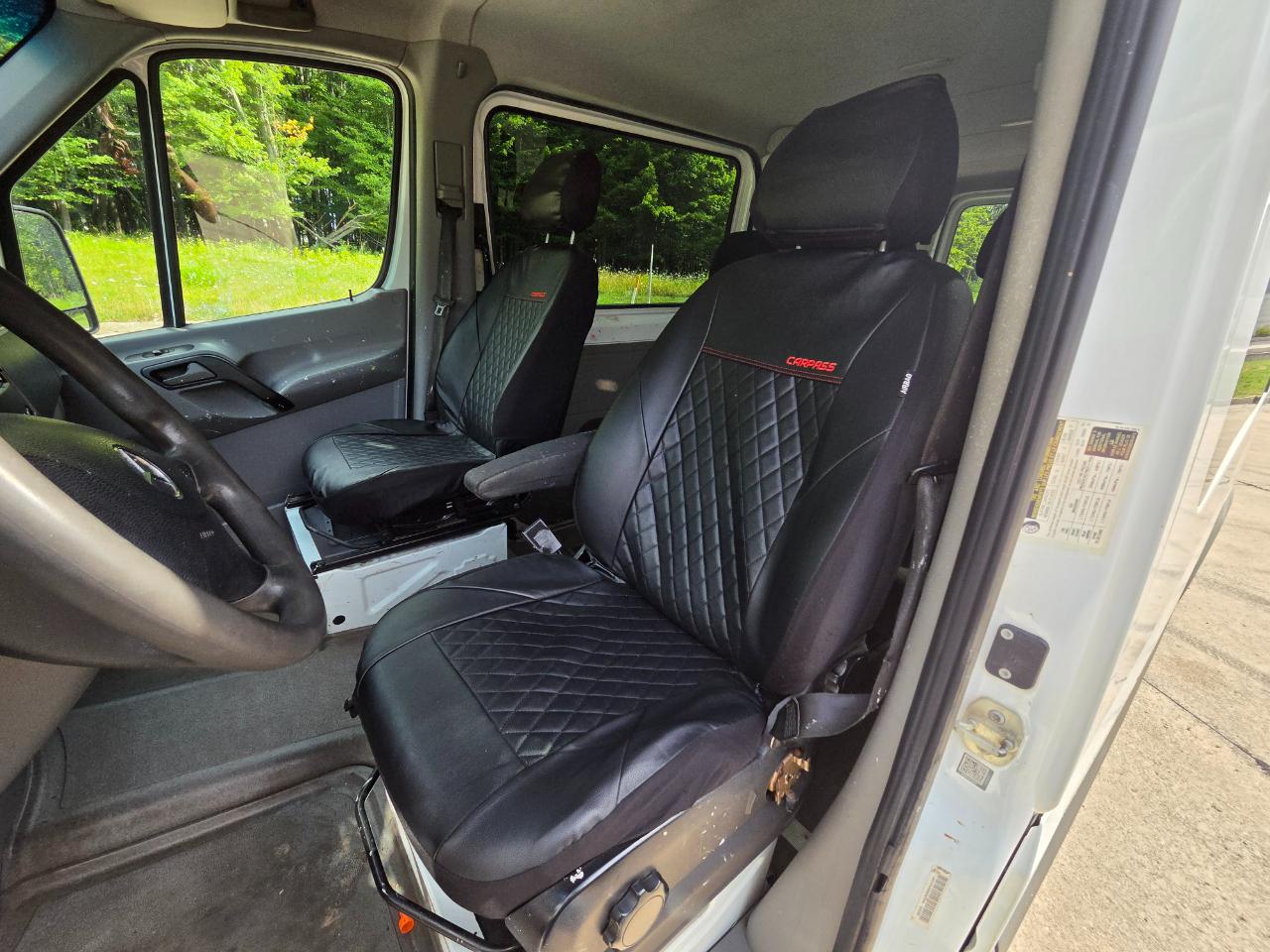Mercedes-Benz Sprinter Van 2500 Standard Roof V6 144" RWD 2017