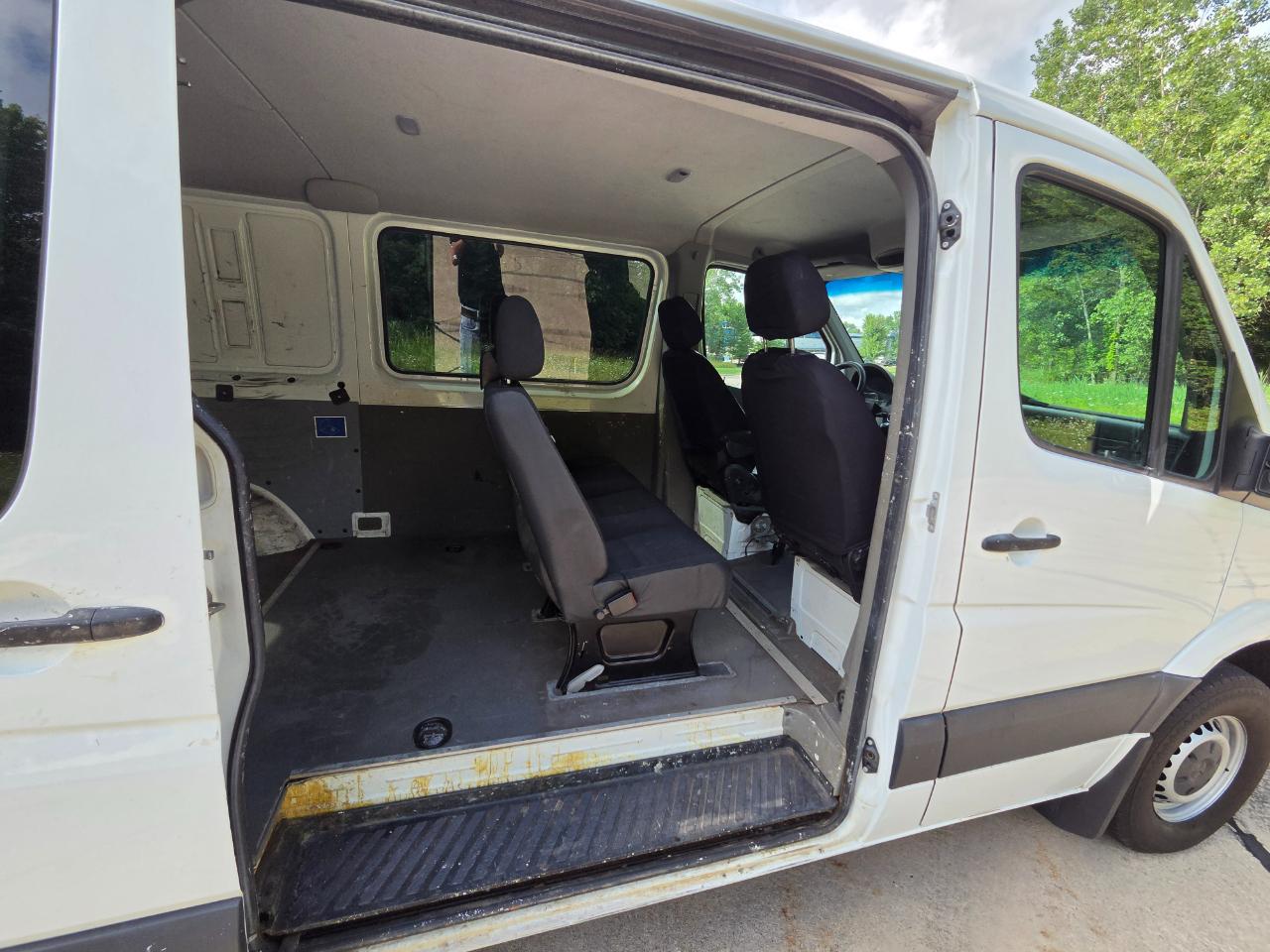 Mercedes-Benz Sprinter Van 2500 Standard Roof V6 144" RWD 2017