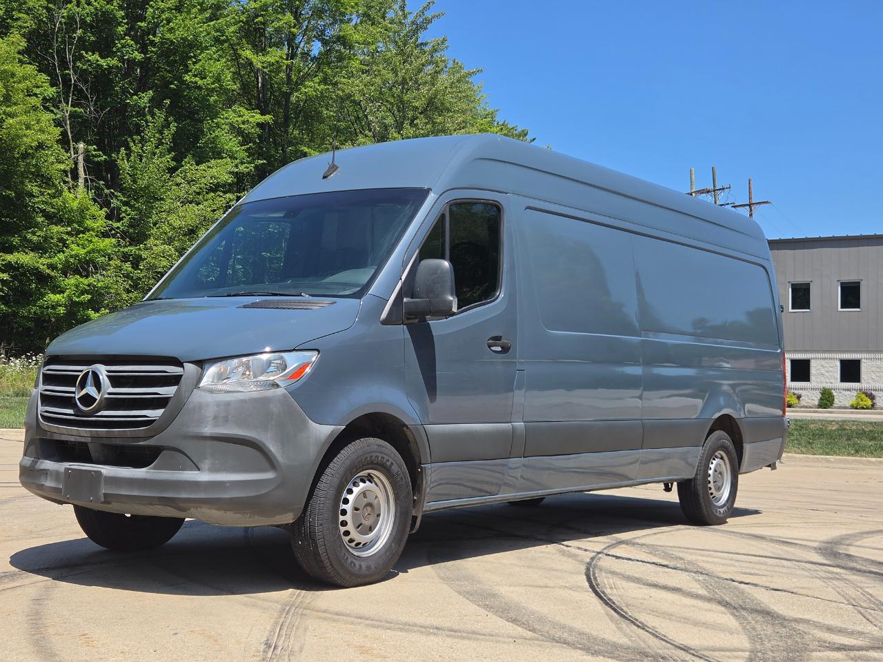 Mercedes-Benz Sprinter Van 2500 High Roof V6 170" RWD 2019