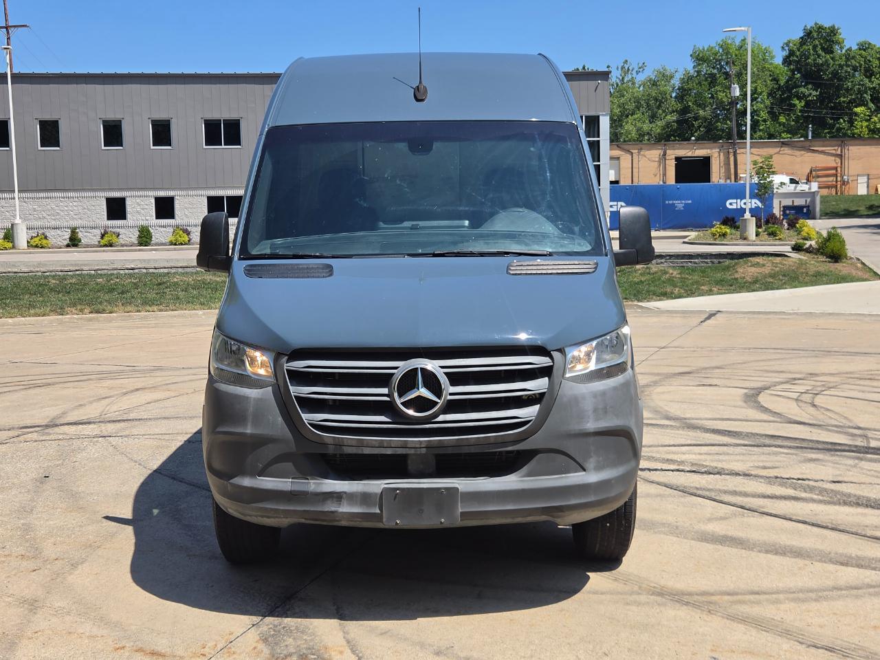 Mercedes-Benz Sprinter Van 2500 High Roof V6 170" RWD 2019