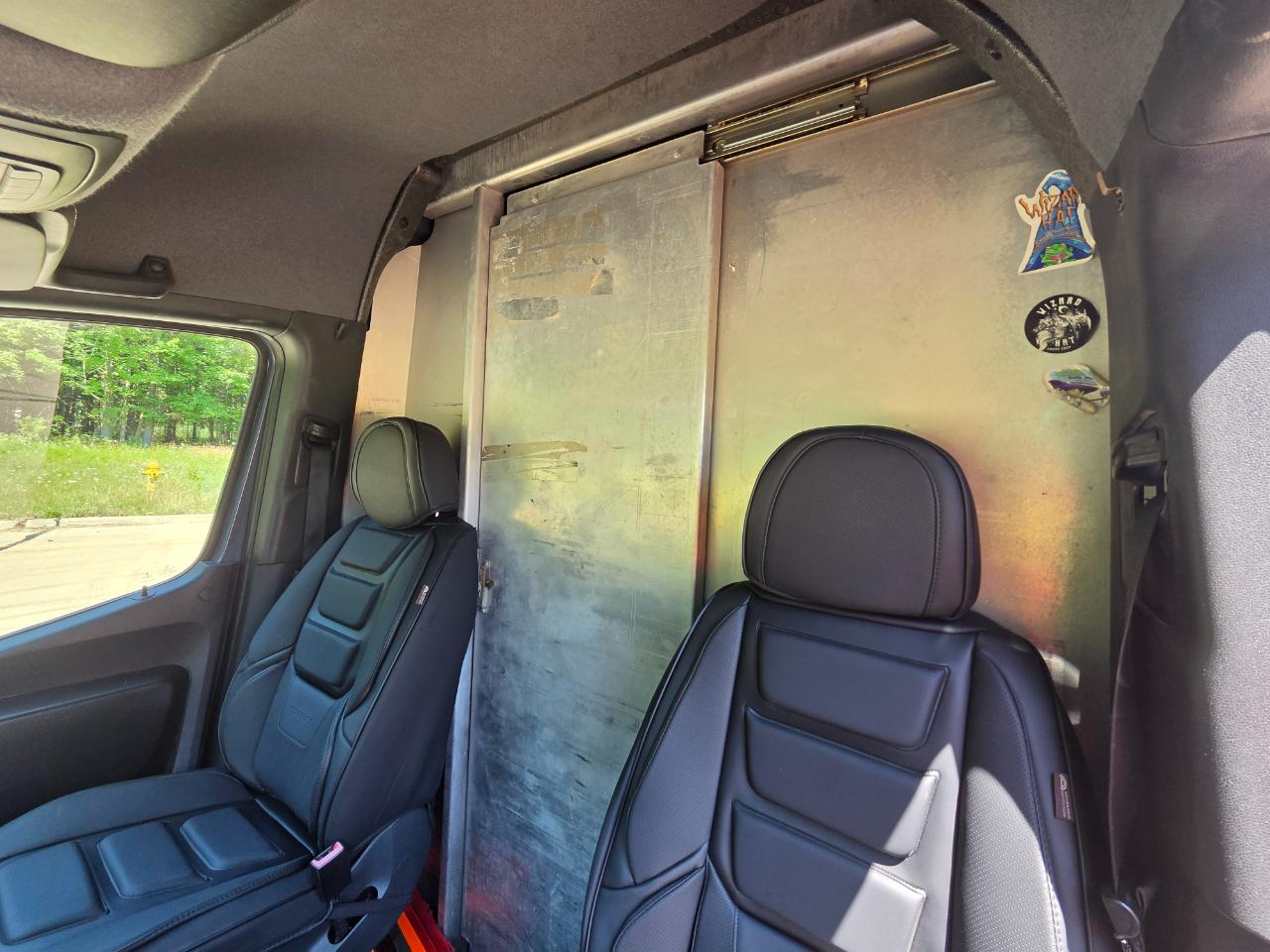 Mercedes-Benz Sprinter Van 2500 High Roof V6 170" RWD 2019