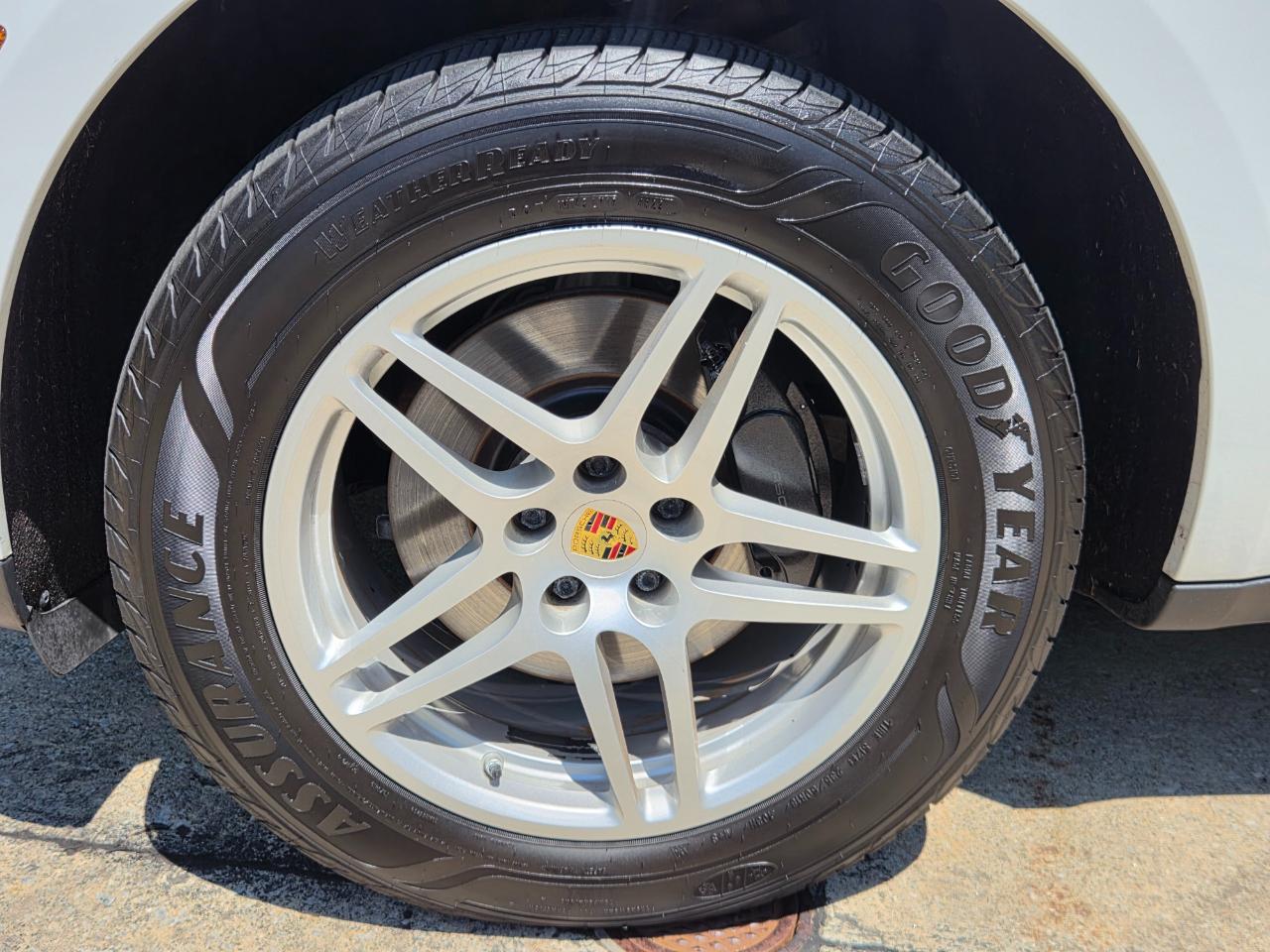 Porsche Macan Sport Edition AWD 2018