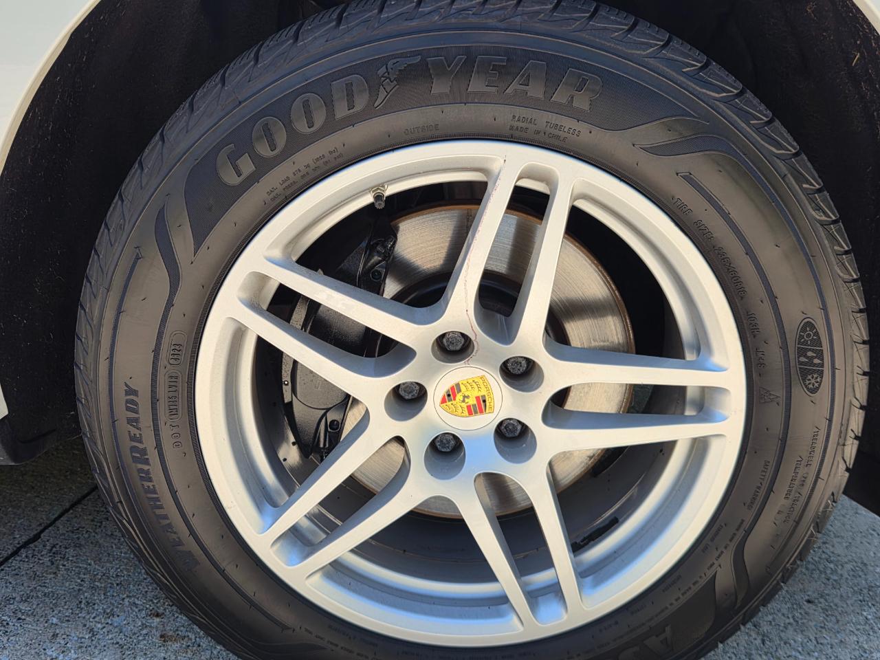Porsche Macan Sport Edition AWD 2018