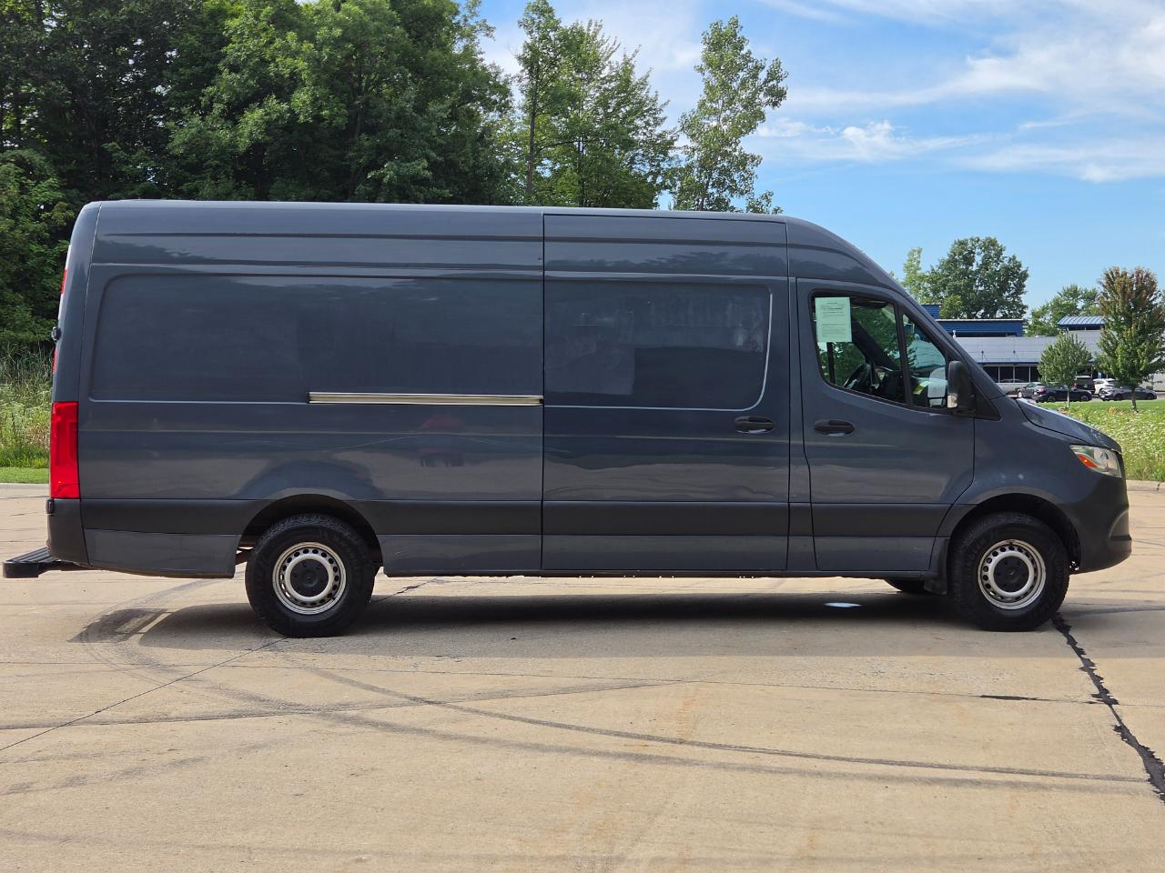 Mercedes-Benz Sprinter Van 2500 High Roof V6 170" RWD 2019