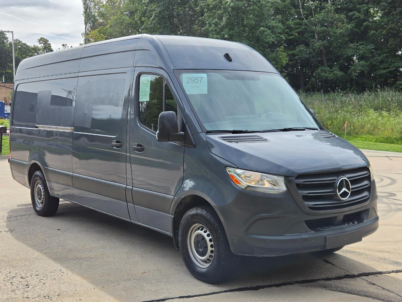 Mercedes-Benz Sprinter Van 2500 High Roof V6 170" RWD 2019