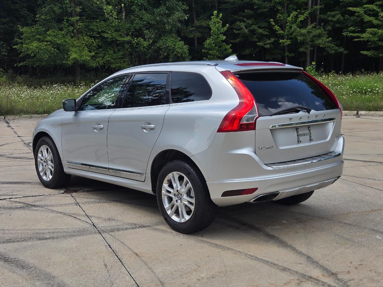 Volvo XC60 2015.5 AWD 4dr T5 2015