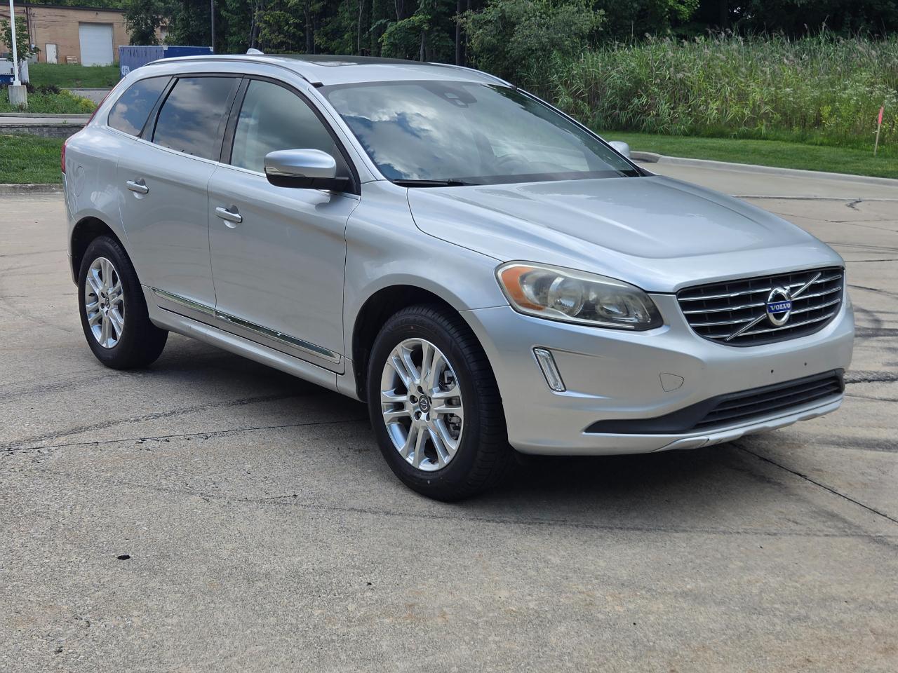Volvo XC60 2015.5 AWD 4dr T5 2015