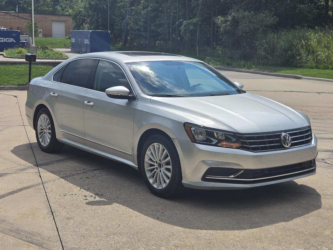 Volkswagen Passat 1.8T SE Auto 2017