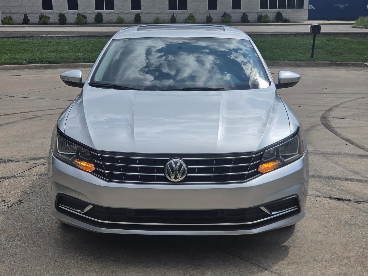 Volkswagen Passat 1.8T SE Auto 2017