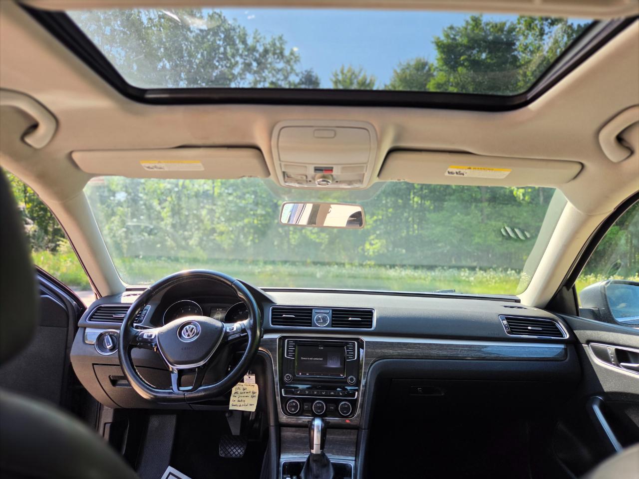 Volkswagen Passat 4dr Sdn 1.8T Auto SE PZEV 2016