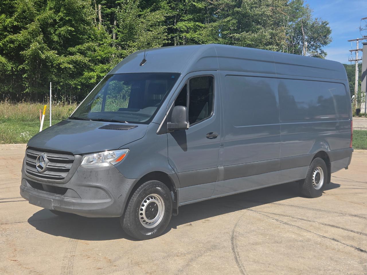 Mercedes-Benz Sprinter Van 2500 High Roof V6 170" RWD 2019