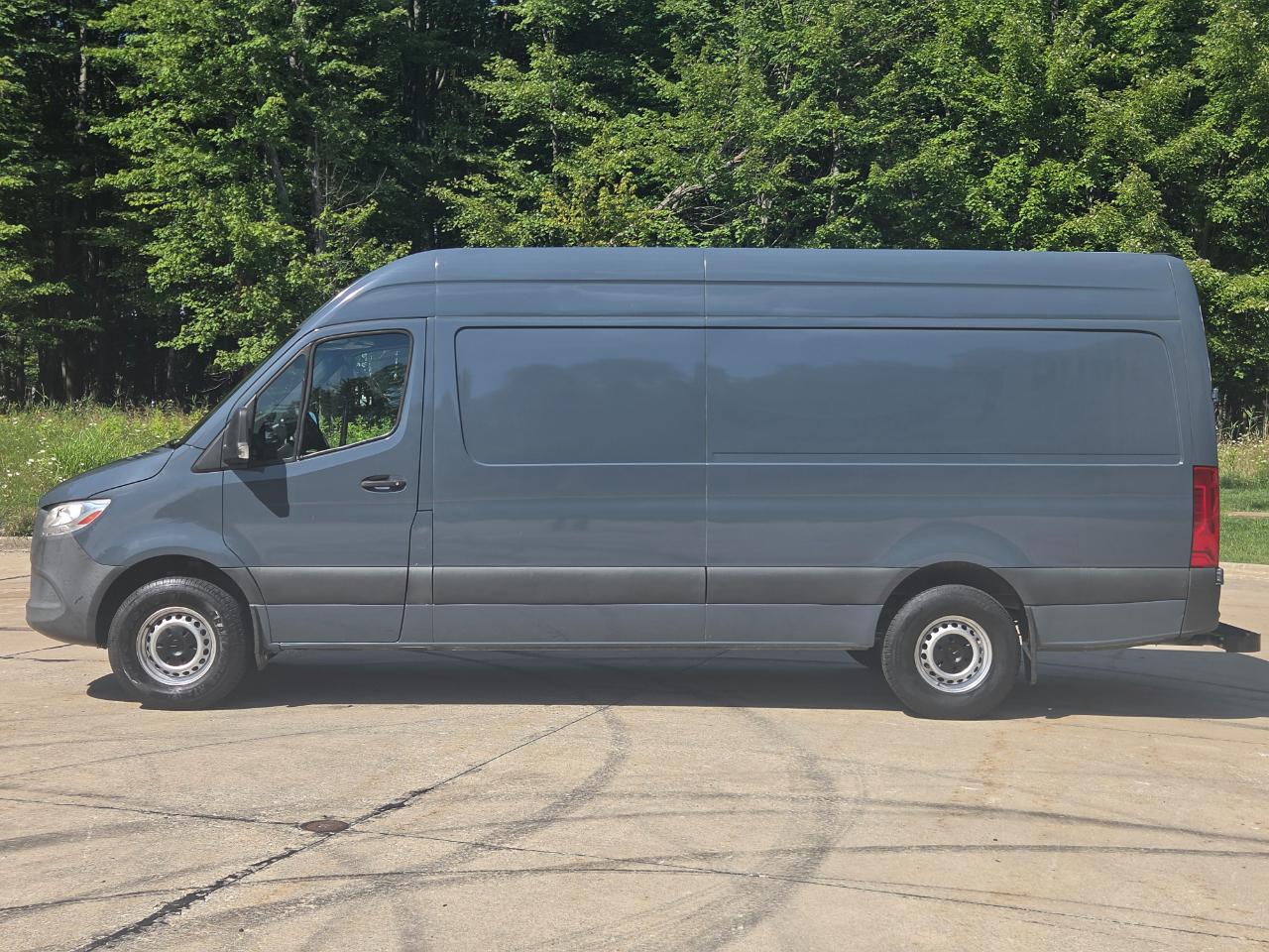 Mercedes-Benz Sprinter Van 2500 High Roof V6 170" RWD 2019