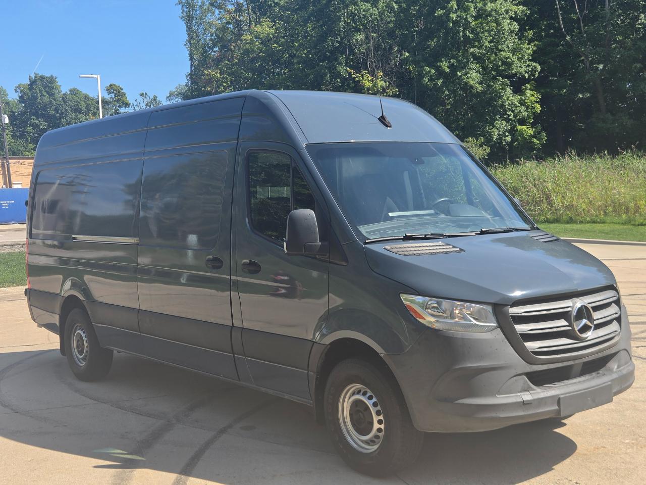 Mercedes-Benz Sprinter Van 2500 High Roof V6 170" RWD 2019