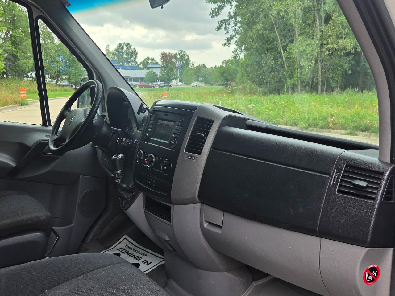 Freightliner Sprinter Cargo Vans 2500 170" 2014
