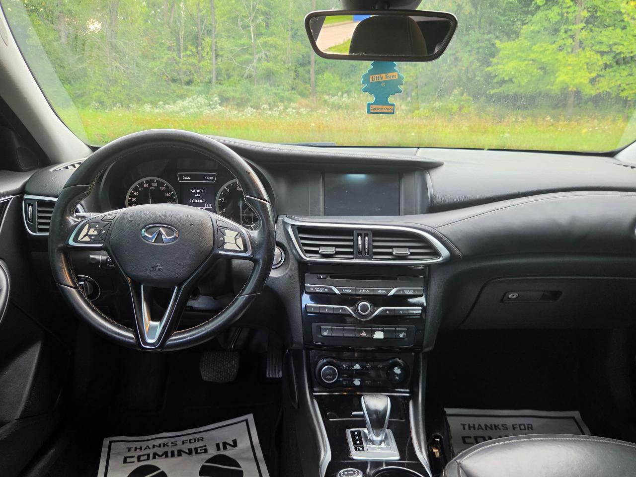 Infiniti QX30 Luxury FWD *Ltd Avail* 2017