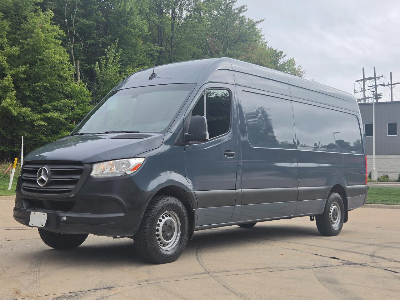 Mercedes-Benz Sprinter Van 2500 High Roof V6 170" RWD 2019