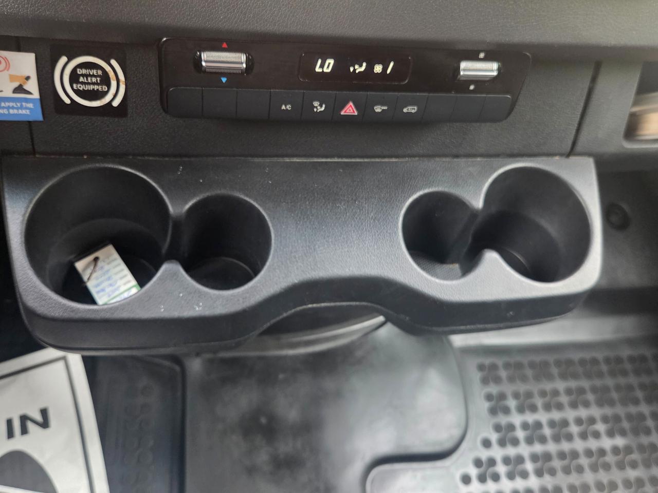 Mercedes-Benz Sprinter Van 2500 High Roof V6 170" RWD 2019