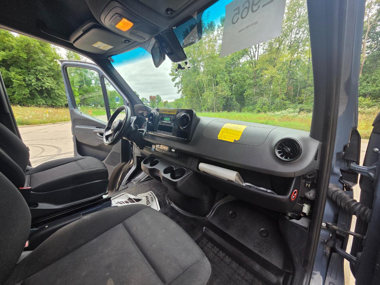 Mercedes-Benz Sprinter Van 2500 High Roof V6 170" RWD 2019