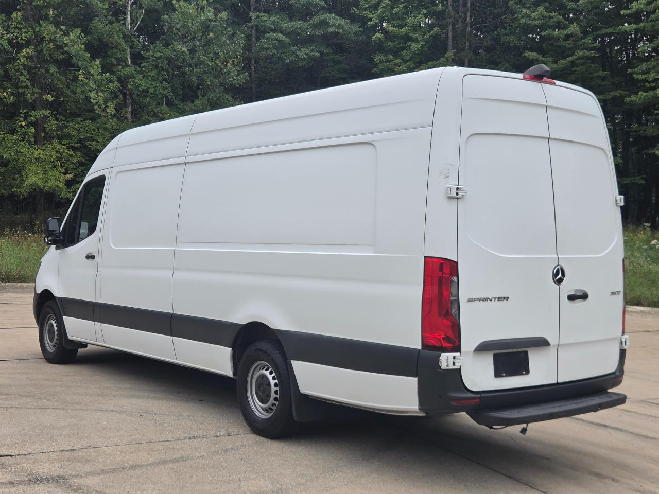 Mercedes-Benz Sprinter Cargo Van 2500 High Roof V6 170" Extended RWD 2020