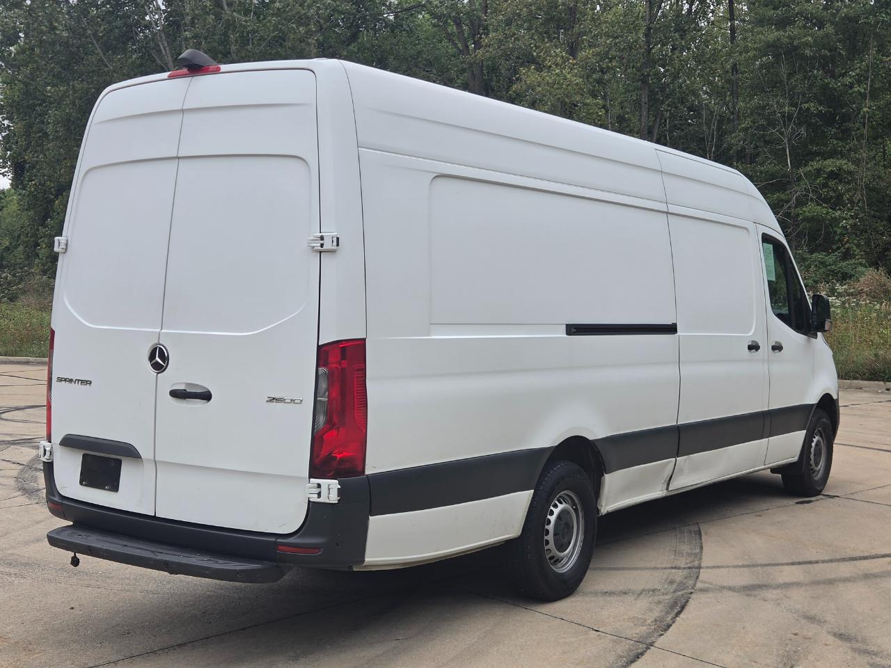 Mercedes-Benz Sprinter Cargo Van 2500 High Roof V6 170" Extended RWD 2020