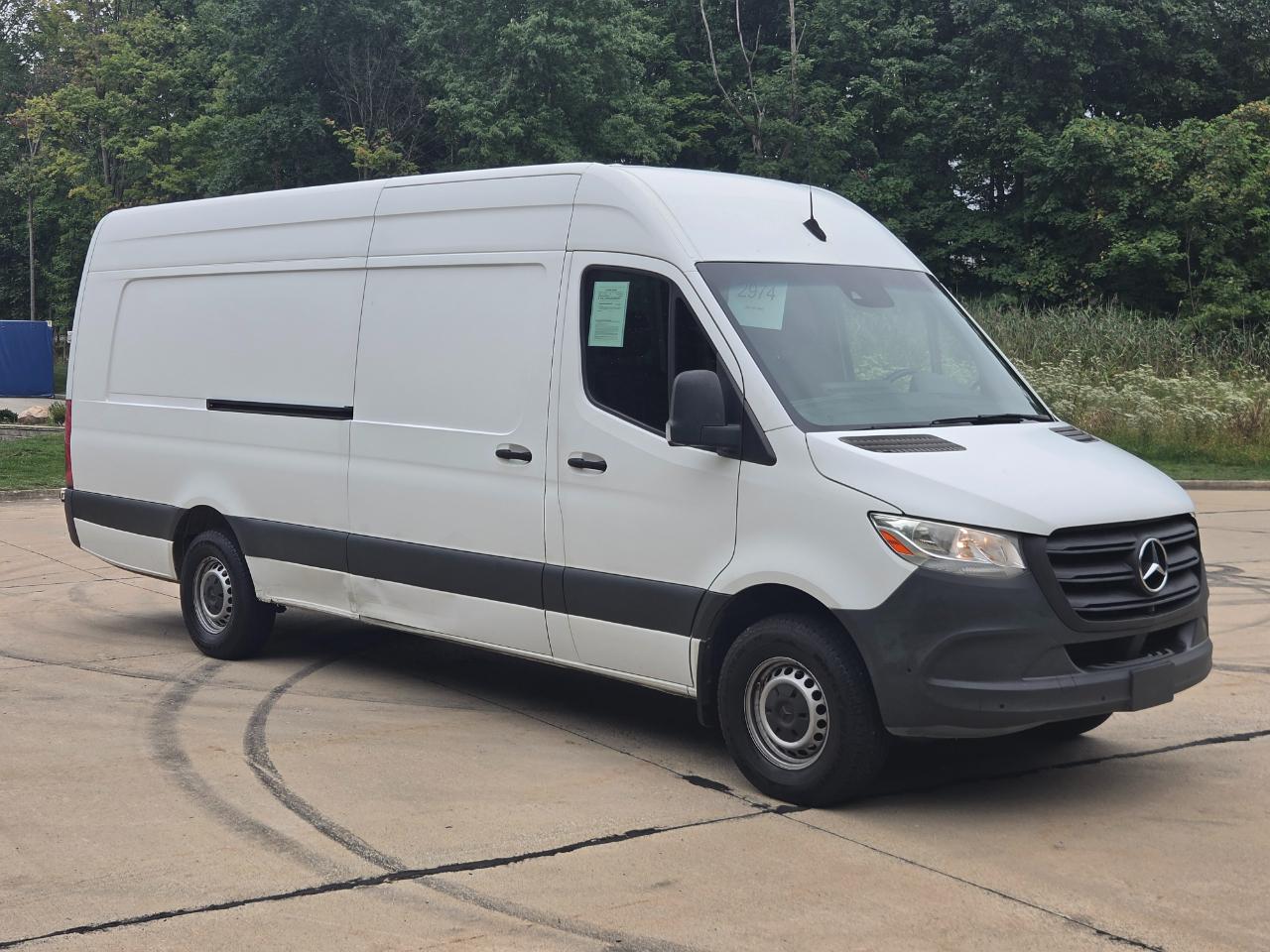 Mercedes-Benz Sprinter Cargo Van 2500 High Roof V6 170" Extended RWD 2020