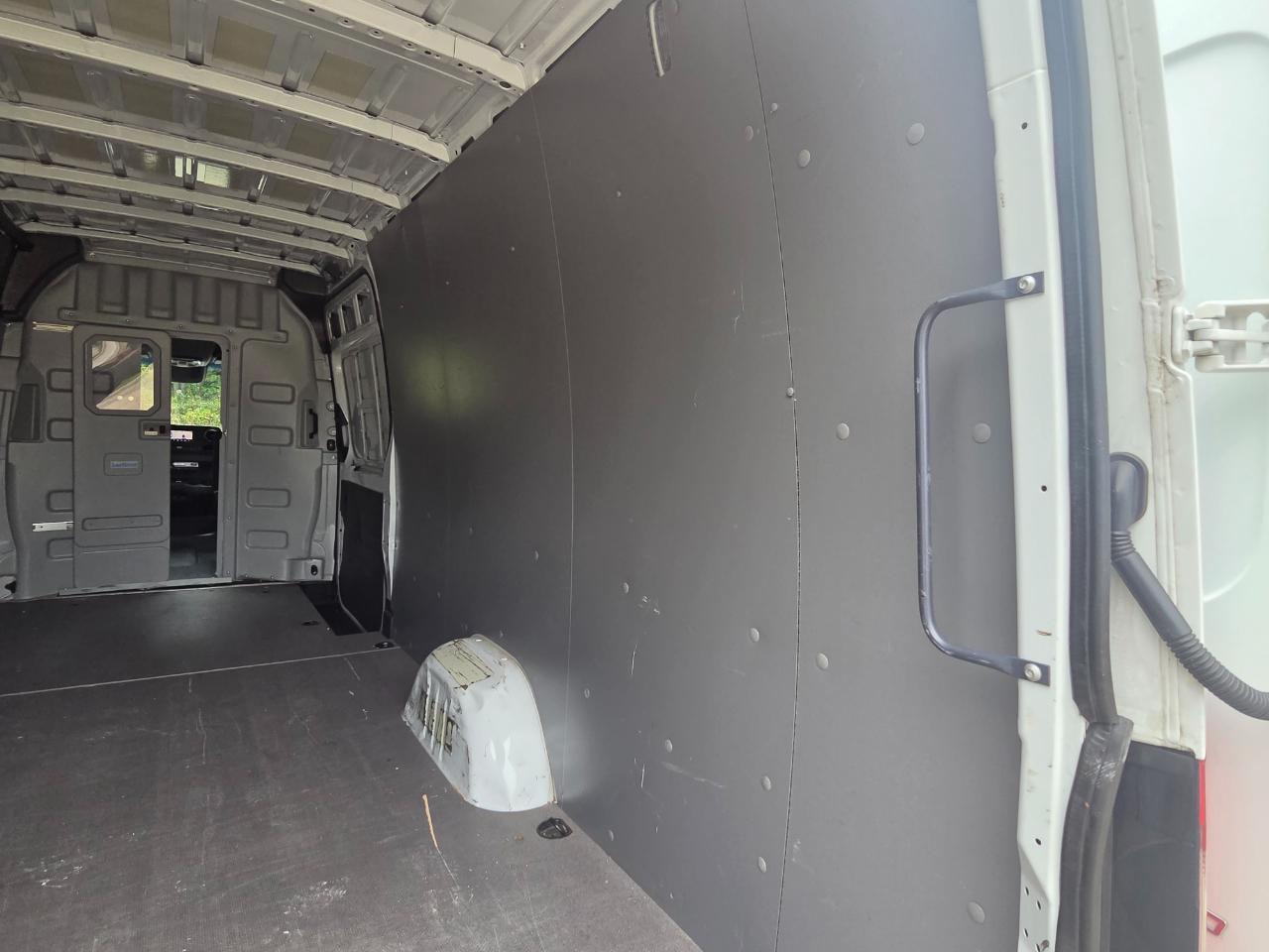 Mercedes-Benz Sprinter Cargo Van 2500 High Roof V6 170" Extended RWD 2020