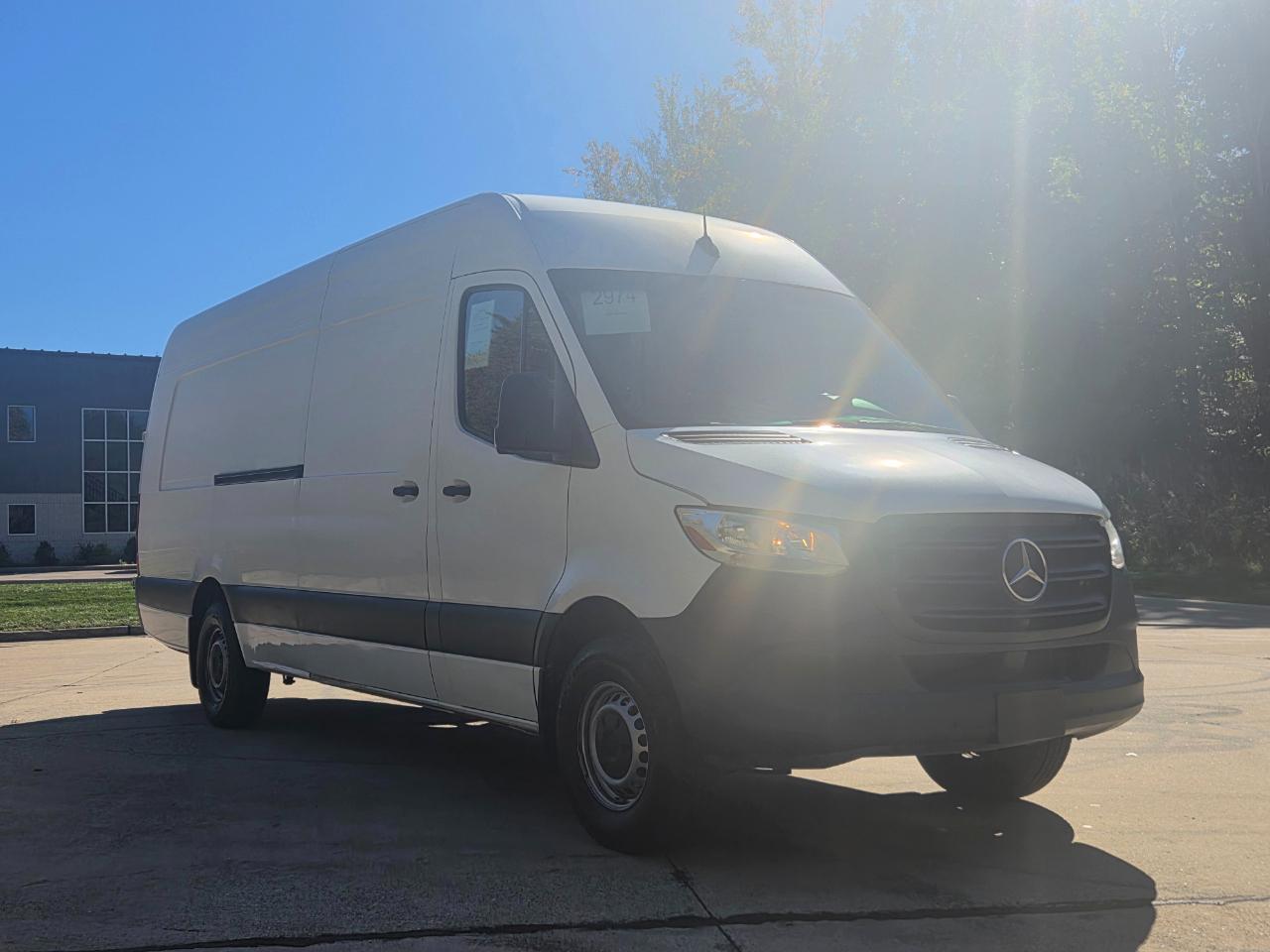 Mercedes-Benz Sprinter Cargo Van 2500 High Roof V6 170" Extended RWD 2020