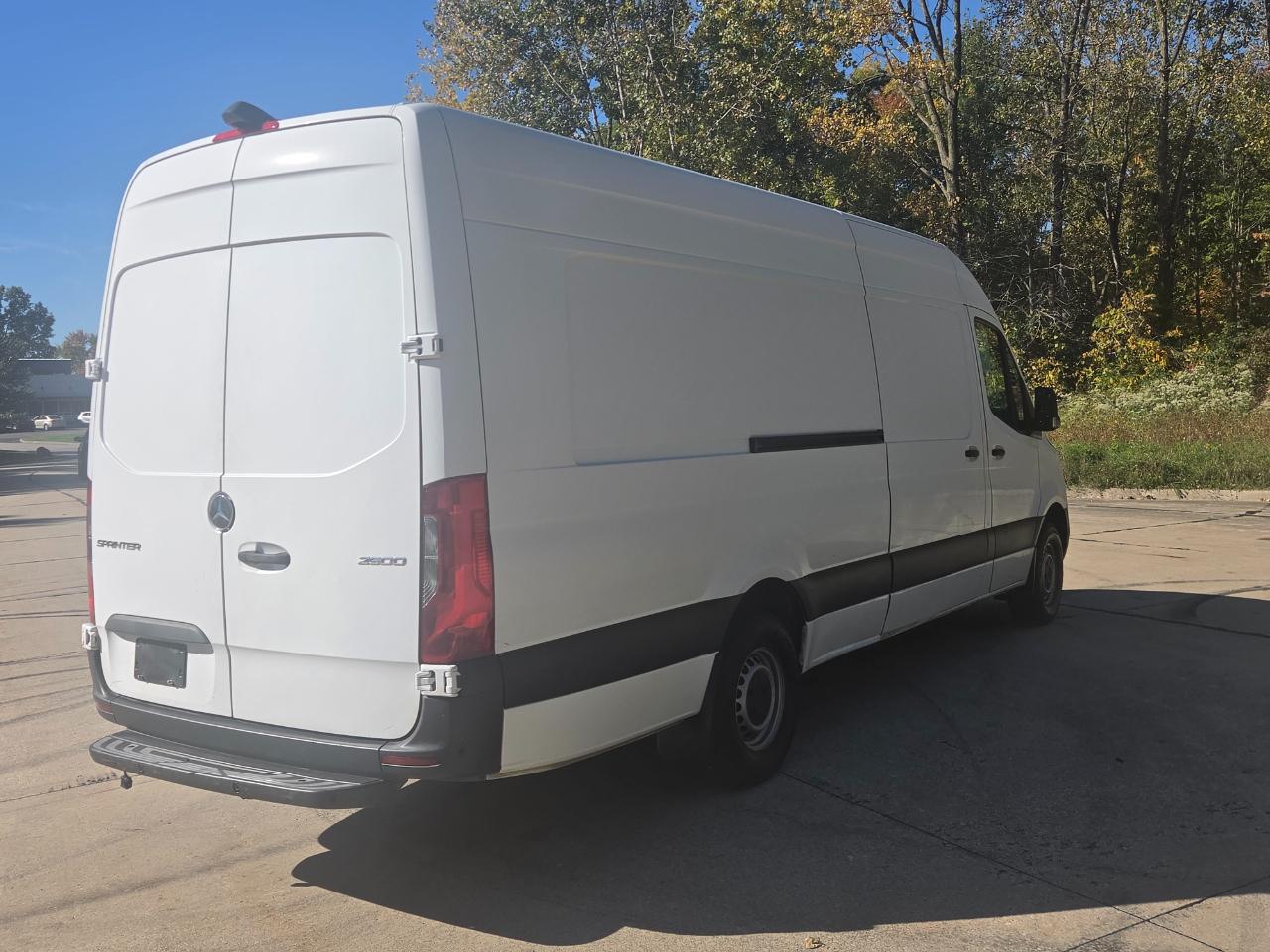 Mercedes-Benz Sprinter Cargo Van 2500 High Roof V6 170" Extended RWD 2020