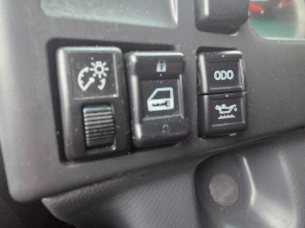 Isuzu NQR  2019