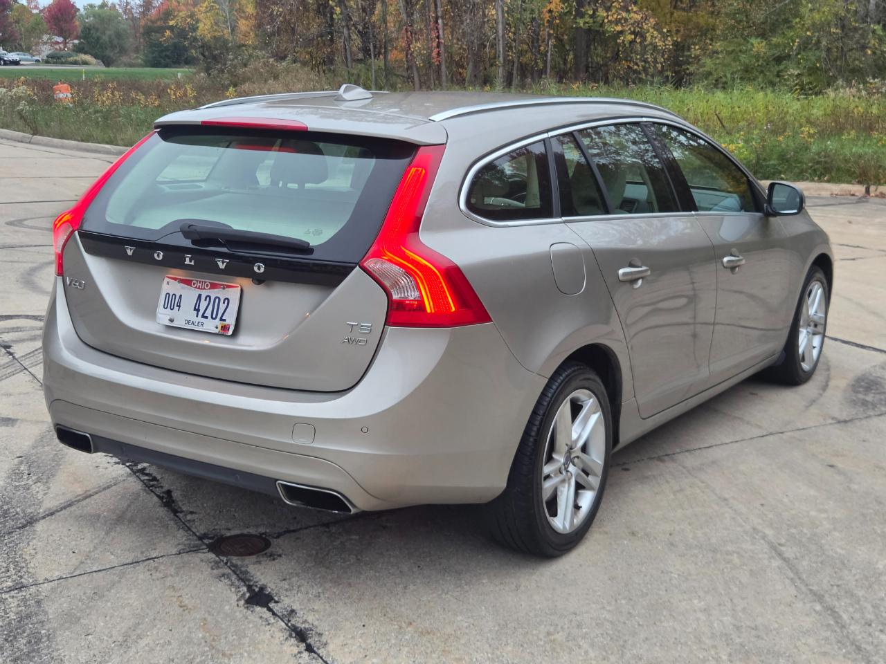 Volvo V60 2015.5 4dr Wgn T5 Premier AWD 2015