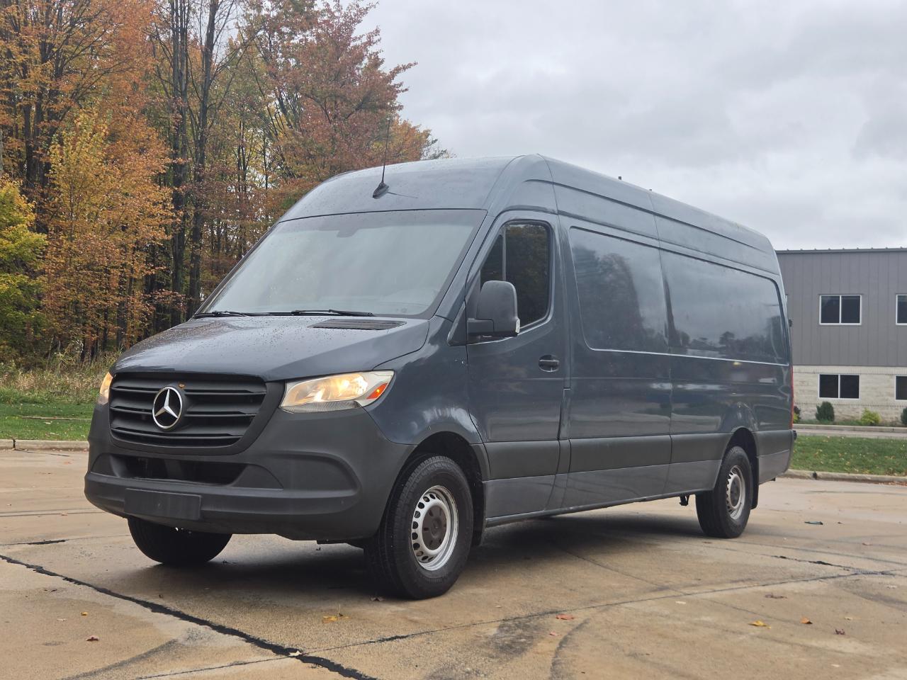 Mercedes-Benz Sprinter Van 2500 High Roof V6 170" RWD 2019