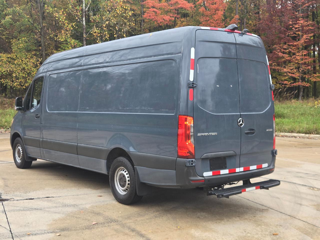 Mercedes-Benz Sprinter Van 2500 High Roof V6 170" RWD 2019
