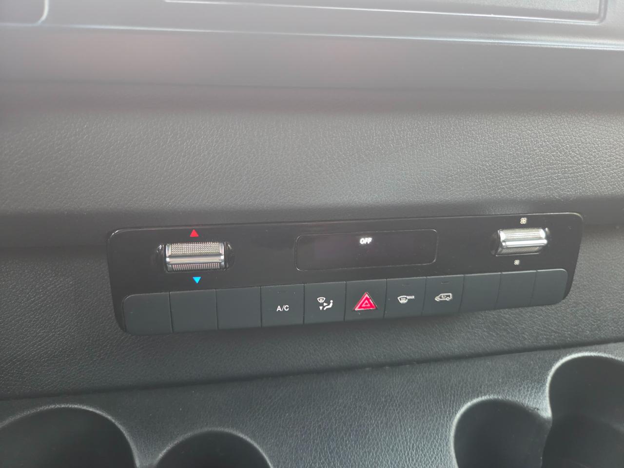 Mercedes-Benz Sprinter Van 2500 High Roof V6 170" RWD 2019