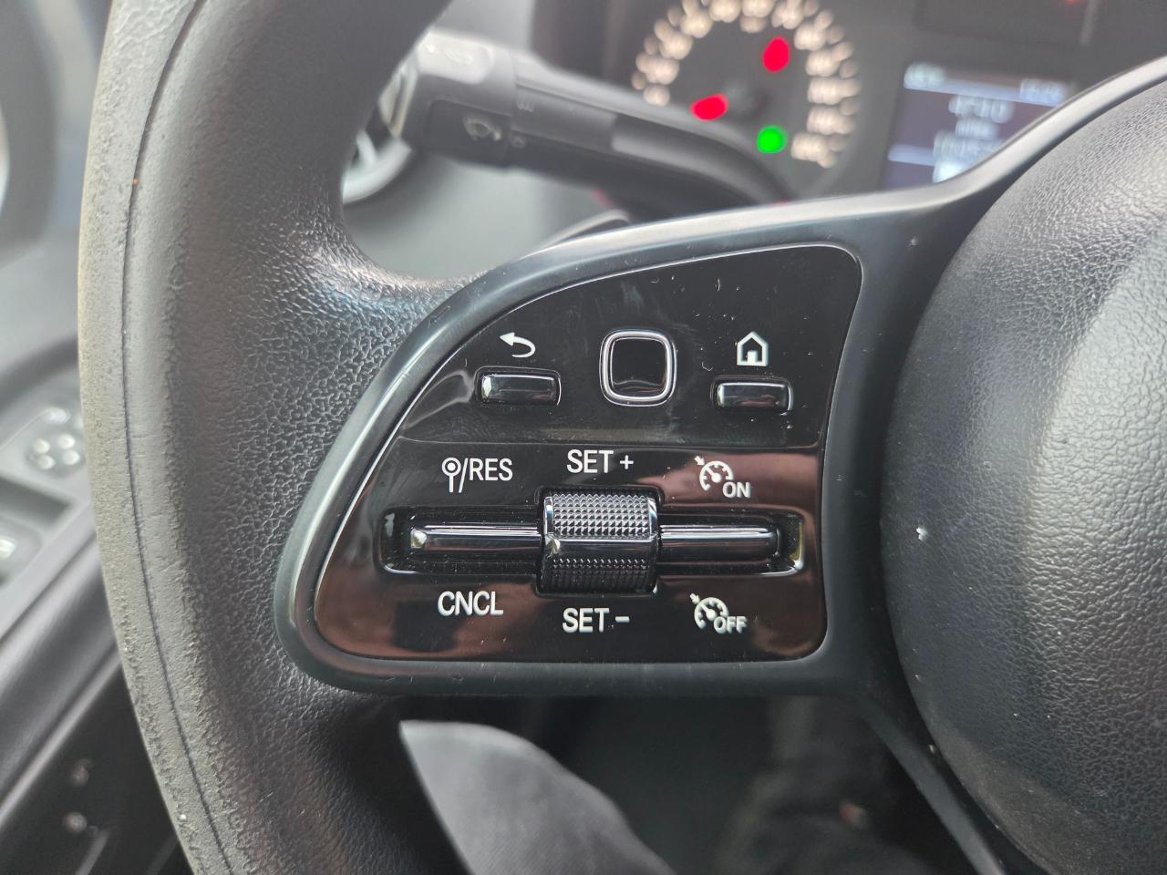 Mercedes-Benz Sprinter Van 2500 High Roof V6 170" RWD 2019