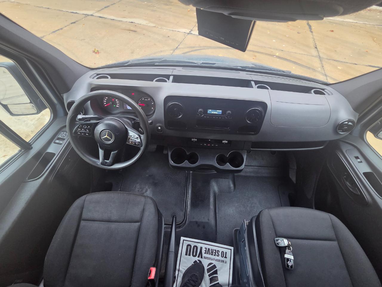 Mercedes-Benz Sprinter Van 2500 High Roof V6 170" RWD 2019