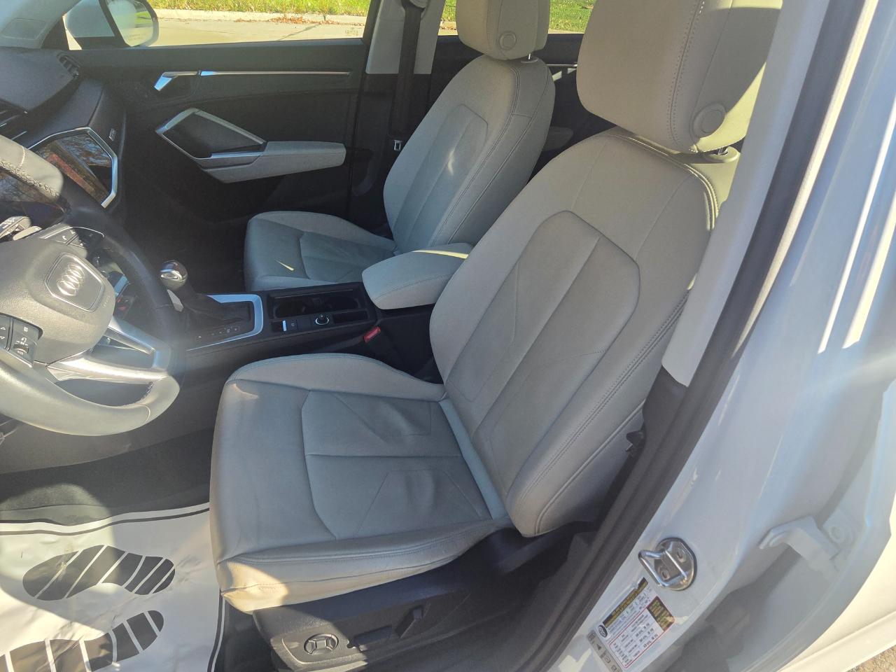 Audi Q3 S line Premium Plus 45 TFSI quattro 2022
