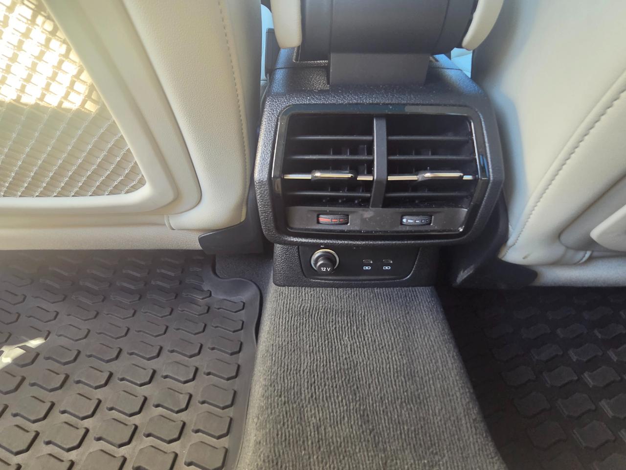 Audi Q3 S line Premium Plus 45 TFSI quattro 2022