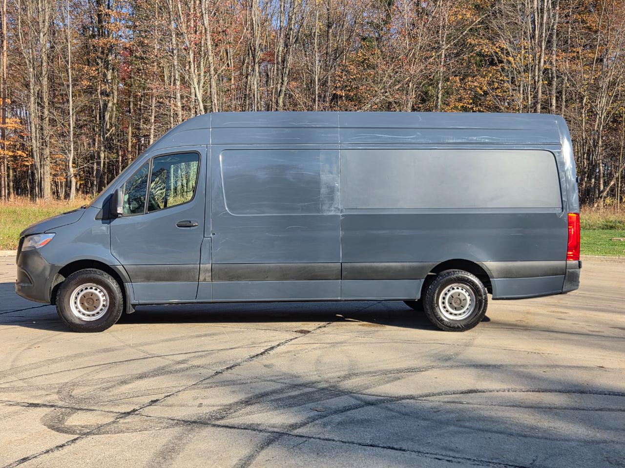 Mercedes-Benz Sprinter Van 2500 High Roof V6 170" RWD 2019