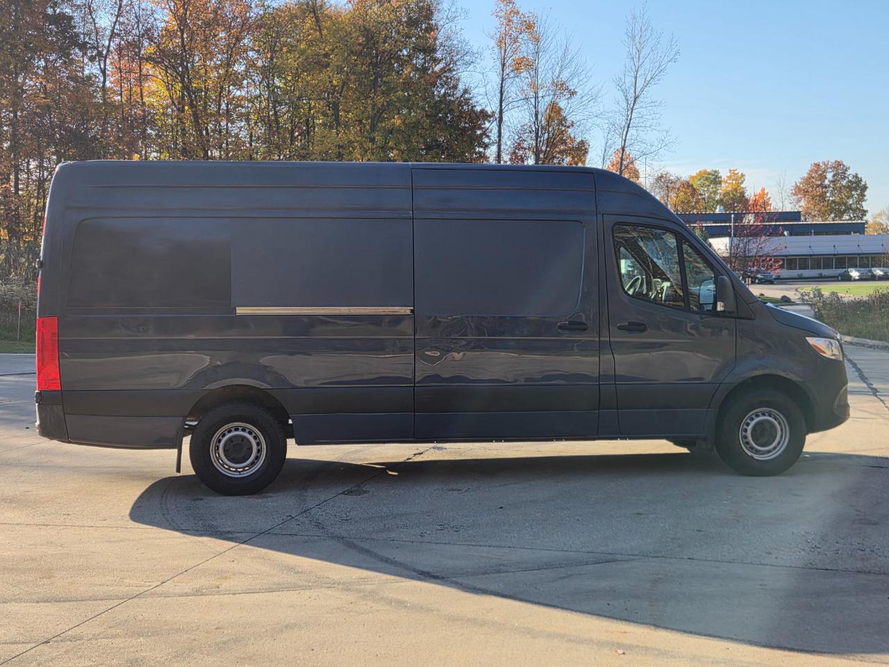Mercedes-Benz Sprinter Van 2500 High Roof V6 170" RWD 2019