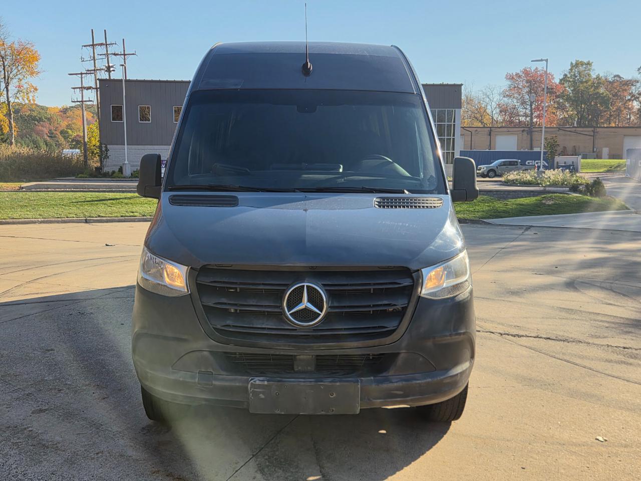 Mercedes-Benz Sprinter Van 2500 High Roof V6 170" RWD 2019